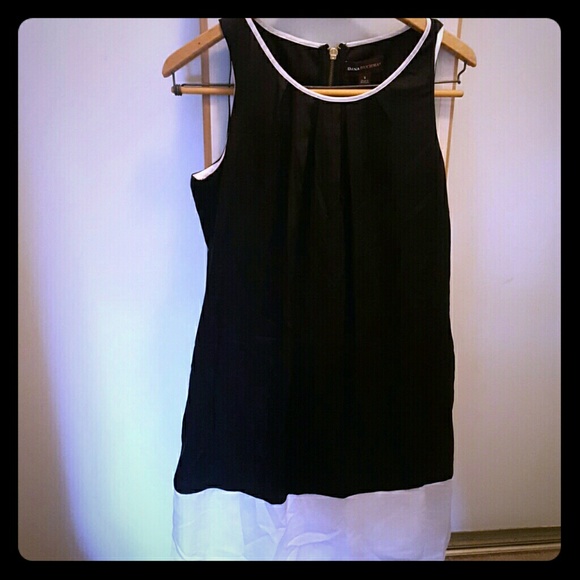 Black and white sleeveless dress