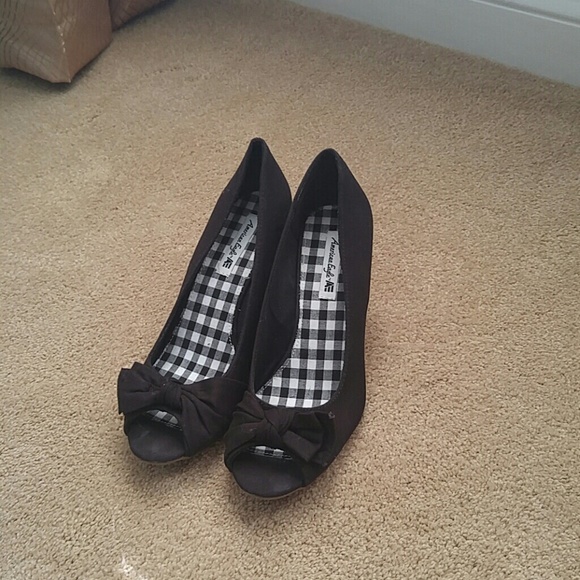 Black Wedge