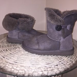 Women's UGG Boots