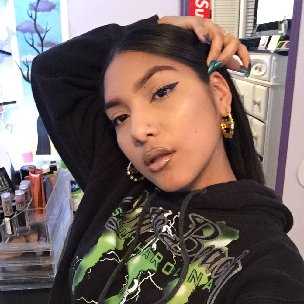 Meet your Posher, Stephany