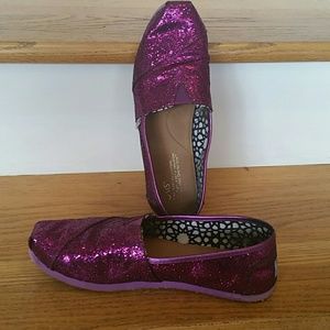Toms purple glitter shoes