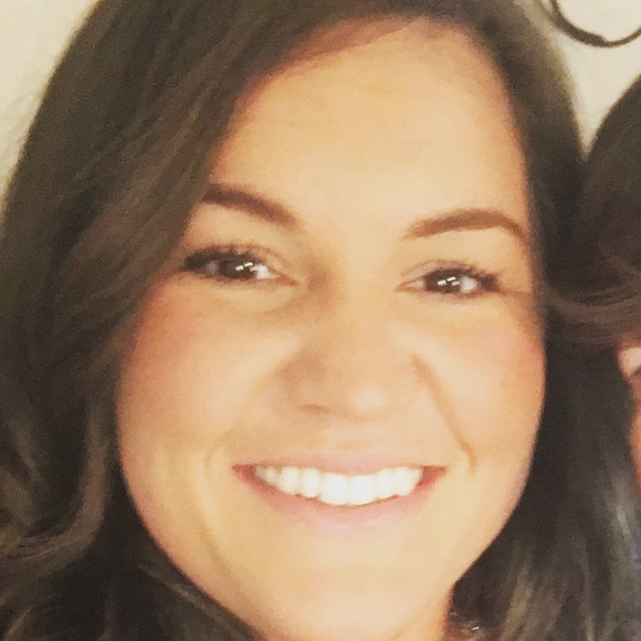 Meet your Posher, Whitney - Picture 1 of 1