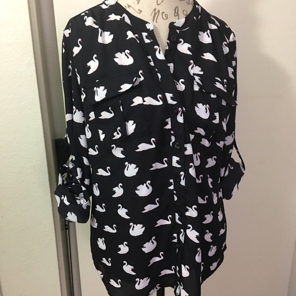 New York & Co collarless soho soft shirt