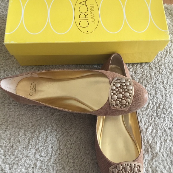 Ladies shoes