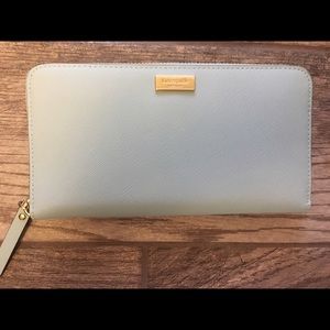 Kate Spade zip around wallet