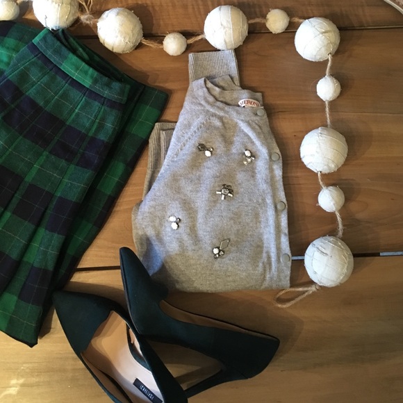 Gray cardigan decorated in rhinestones