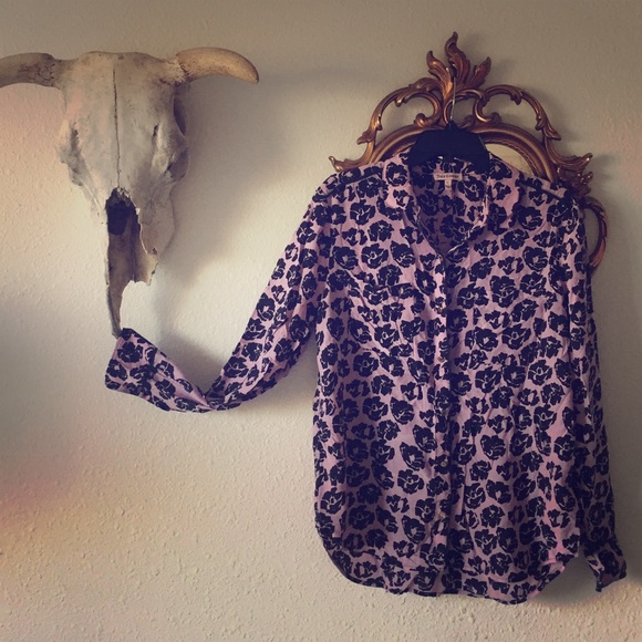 Long sleeve Juicy Couture blouse
