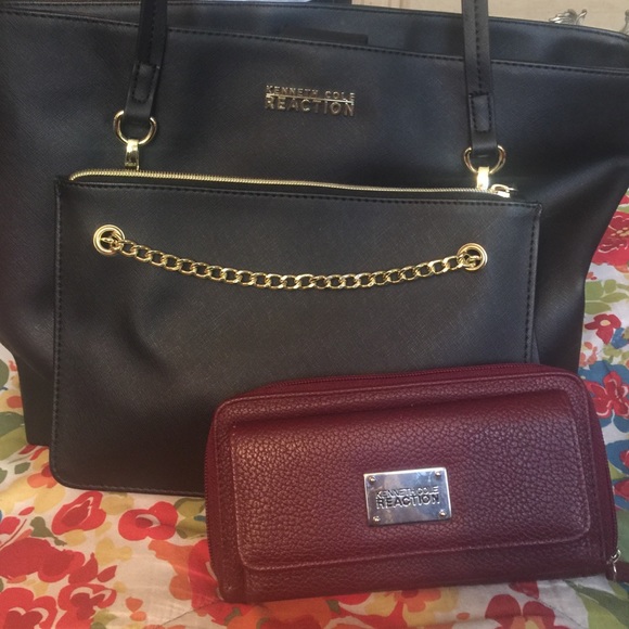 The purse and wallet