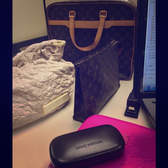 Louie - Picture 1 of 1