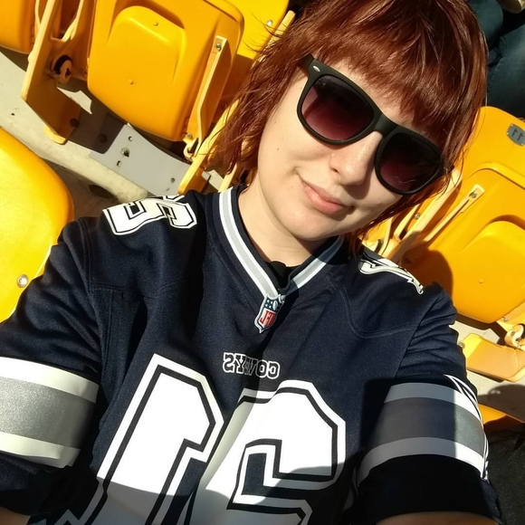 Meet your Posher, Tina - Picture 1 of 1