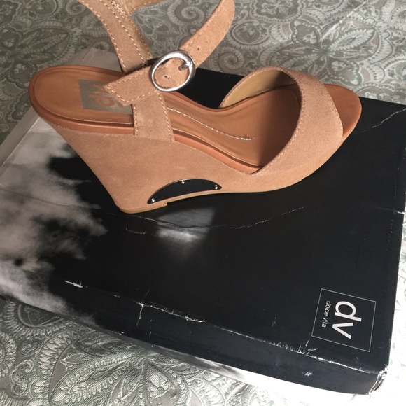 Ladies shoes