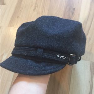 🎄Grey RVCA hat. L/XL