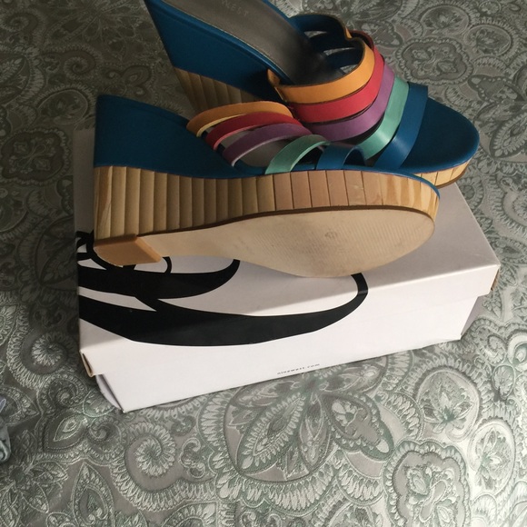 Ladies shoes