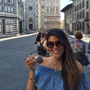 Meet your Posher, Stephanie