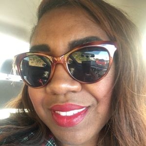 Meet your Posher, Antoinette