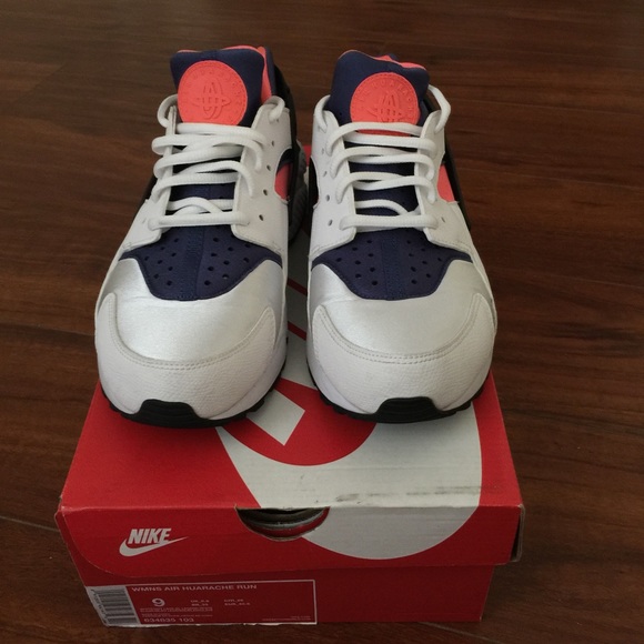 WMNS AIR HUARACHE RUN