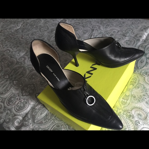 Ladies shoes