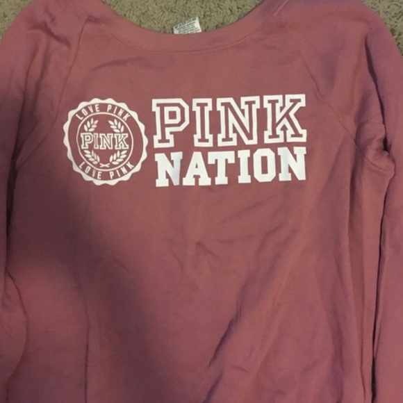 bundle of the 2! VS PANTS AND SWEATSHIRT