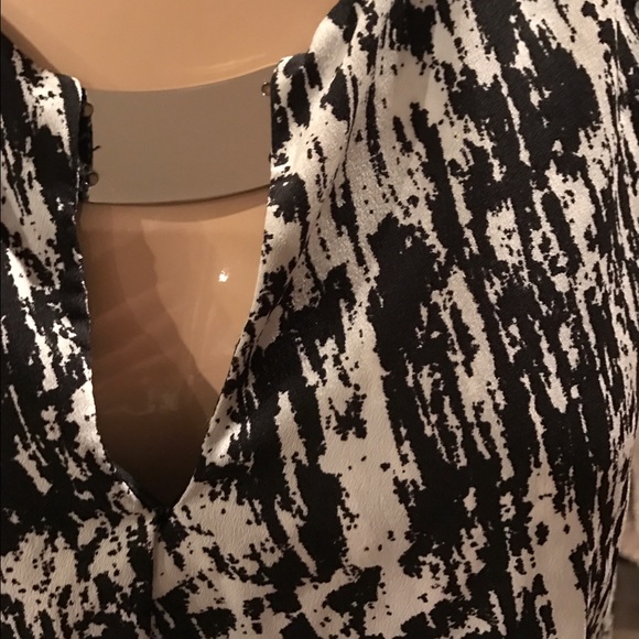 Dkny blouse - Picture 2 of 3