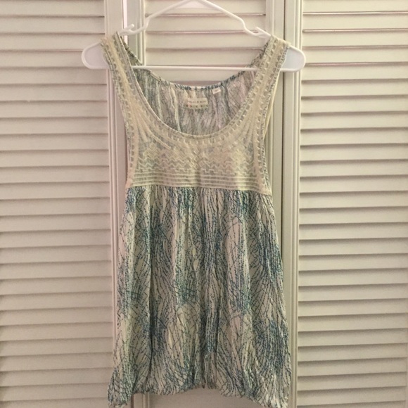 Kimchi & Blue Medium Blue and White Tank