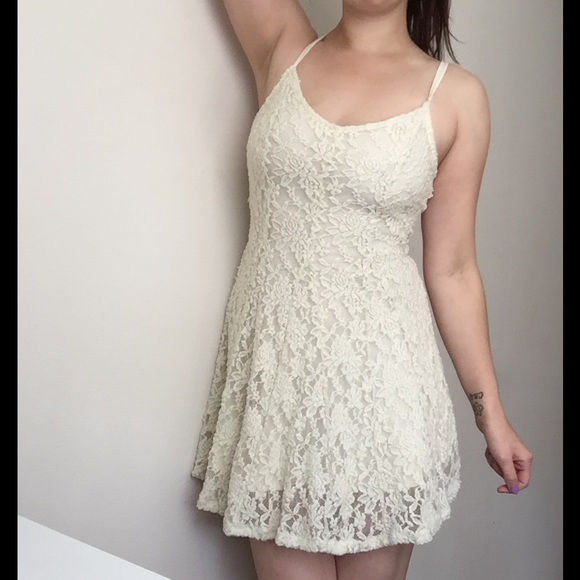Women's lace dress