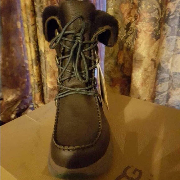UGG men