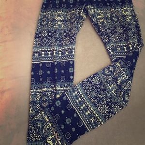 Maternity blue boho skinny pants