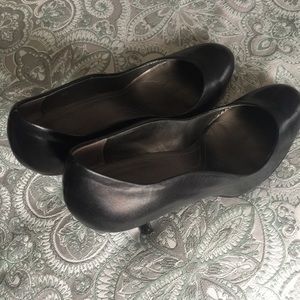 Ladies shoes