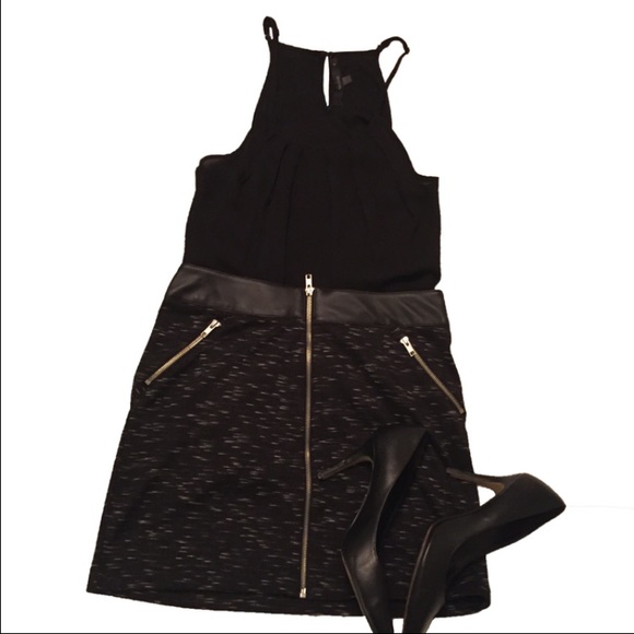 SOLD - Black Tweed Zipper Skirt