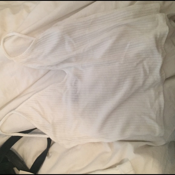 BRANDY MELVILLE WHITE RIBBED TANK