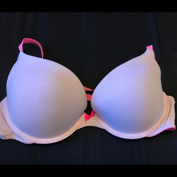 Victoria Secret Bra!!