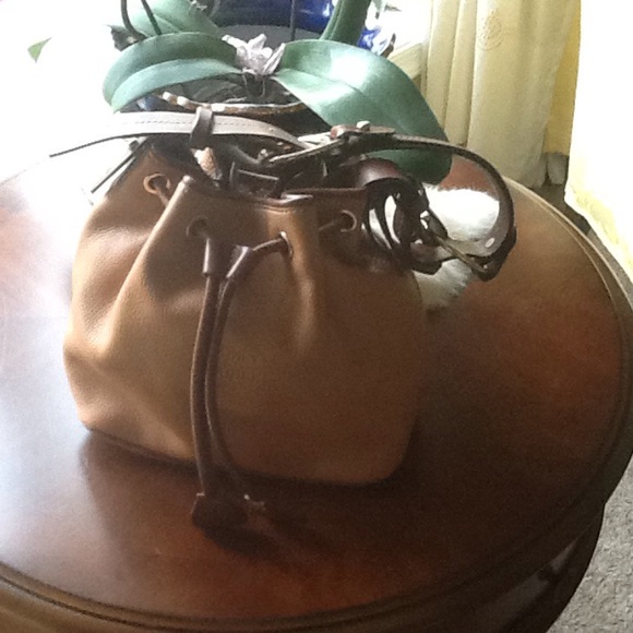 Dooney & Bourke purse.