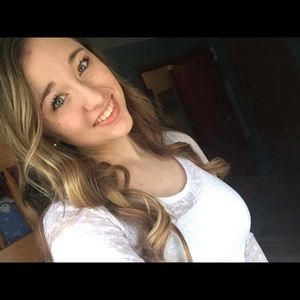 Meet your Posher, Megan