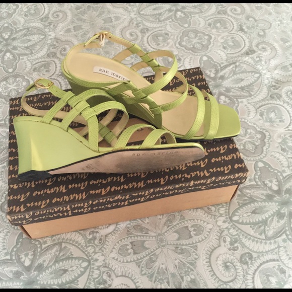 Ladies shoes