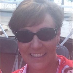 Meet your Posher, Michele