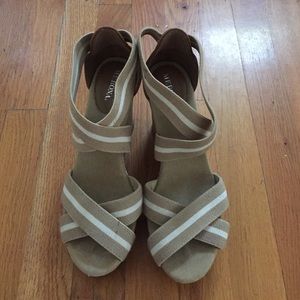 Tan wedges