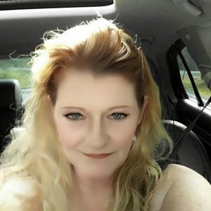 Meet your Posher, Cynthia