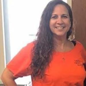 Meet your Posher, Claudia