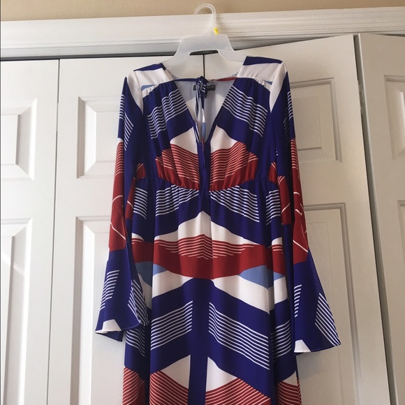 Pea in pod maternity dress