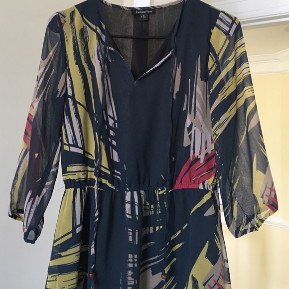 Dress - Picture 3 of 3