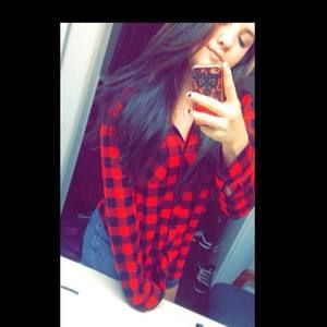 Meet your Posher, Nadege