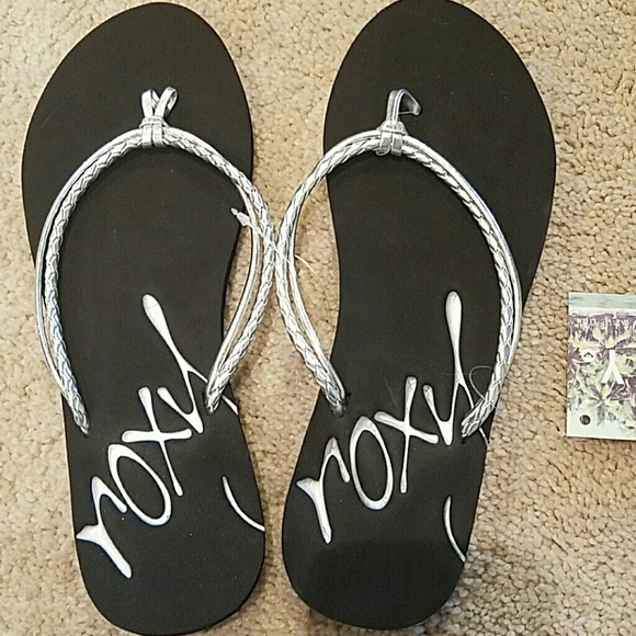 Roxy brand flip flops