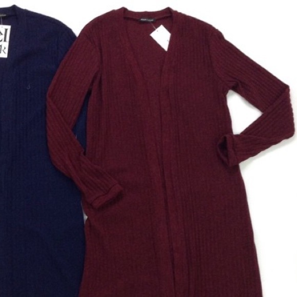 Dark red cardigan - Picture 1 of 2