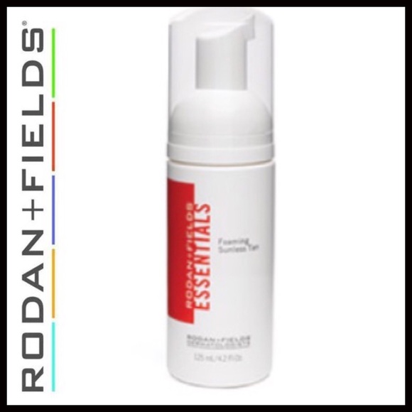 ESSENTIALS FOAMING SUNLESS TAN