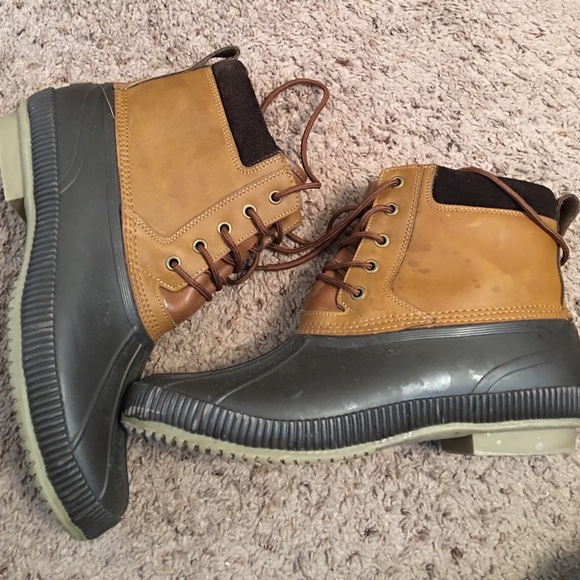 Tommy Hilfiger Men Duck Boots!