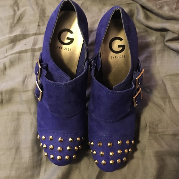 💥SALE💥Guess Brand Shoes - Picture 1 of 3
