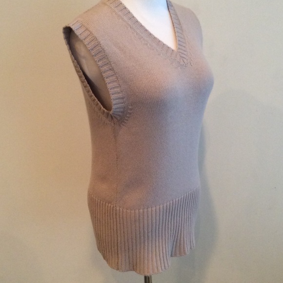 BARNEYS NEW YORK Cashmere Sweater - Picture 2 of 3