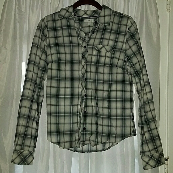 Black and grey plaid button up