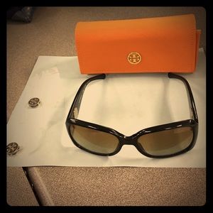 Tory Burch Sun Glasses