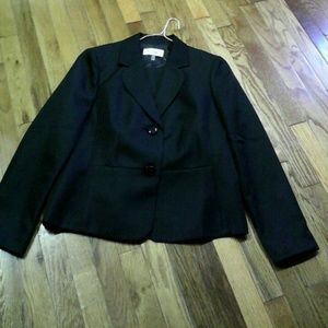 Beautiful Women's 2 piece black suit (brand new)